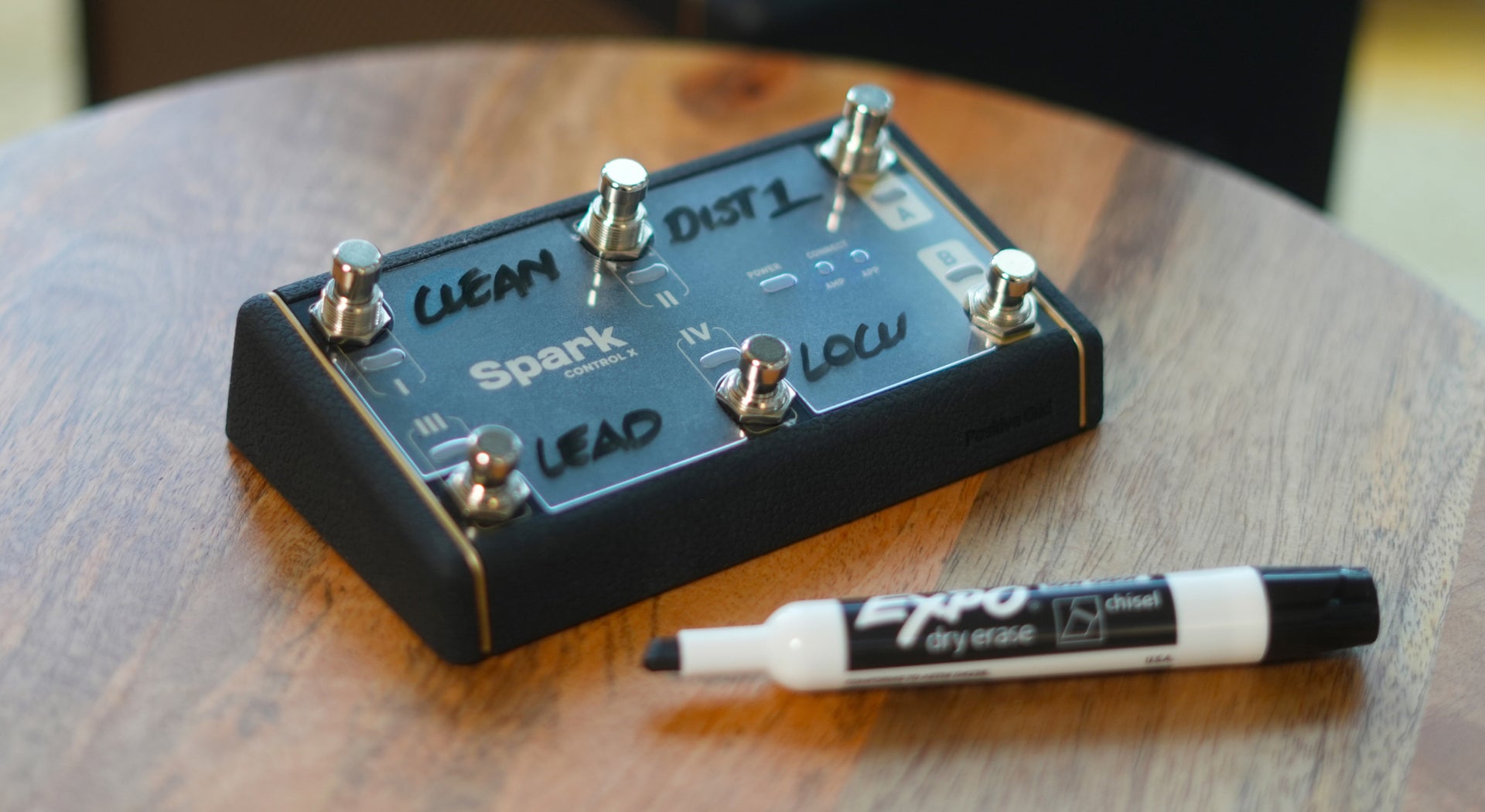 Spark Control X | 6-Switch Wireless Footswitch | Positive Grid